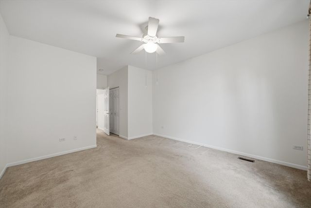 21240 Windsor Lake Lane, Crest Hill, IL 60403