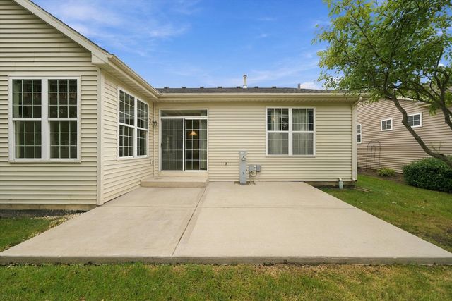 21240 Windsor Lake Lane, Crest Hill, IL 60403