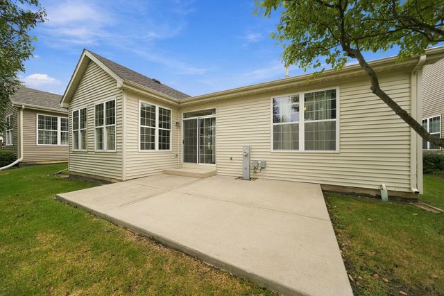 21240 Windsor Lake Lane, Crest Hill, IL 60403