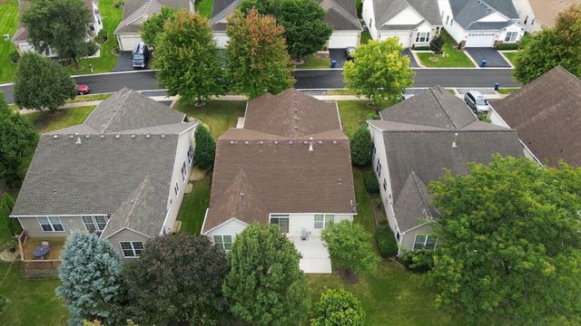 21240 Windsor Lake Lane, Crest Hill, IL 60403