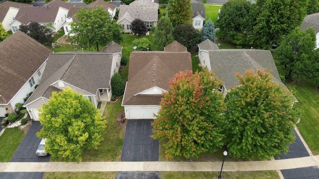 21240 Windsor Lake Lane, Crest Hill, IL 60403