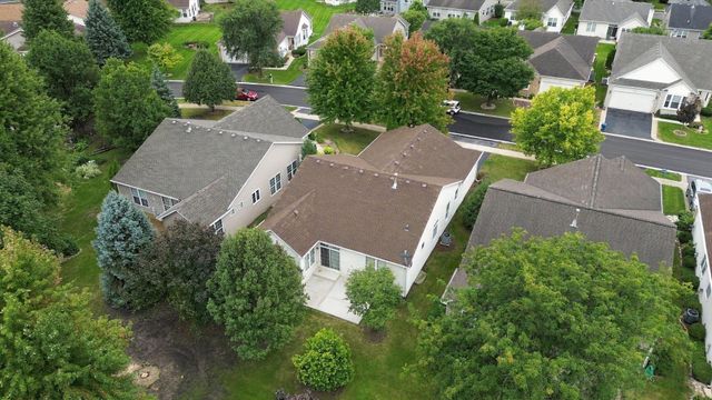 21240 Windsor Lake Lane, Crest Hill, IL 60403