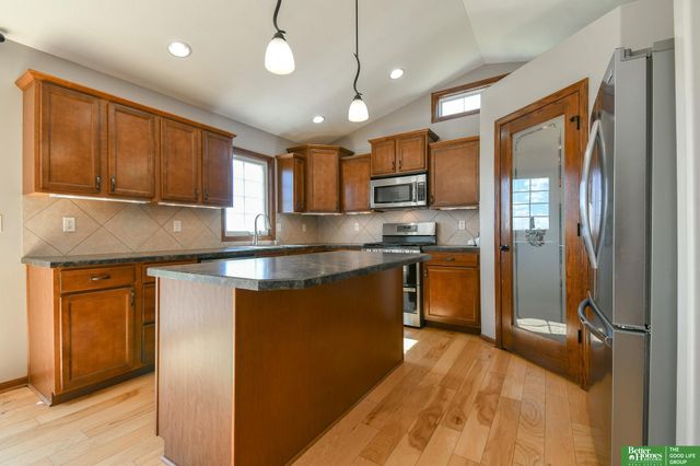 20500 SW Hollow Court, Martell, NE 68404