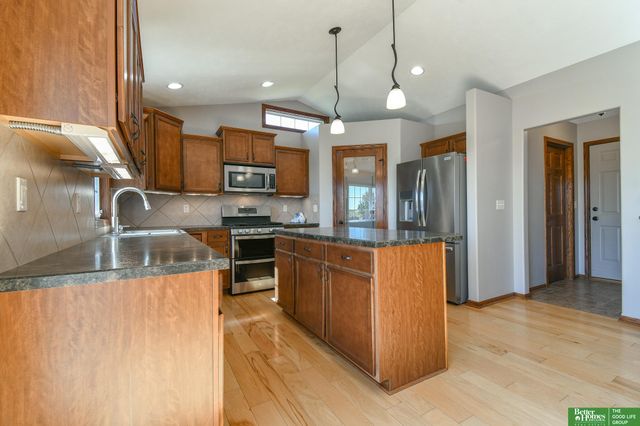 20500 SW Hollow Court, Martell, NE 68404