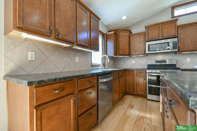 20500 SW Hollow Court, Martell, NE 68404