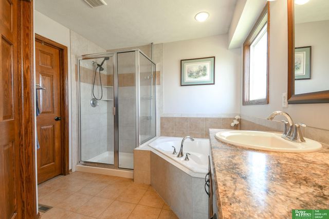 20500 SW Hollow Court, Martell, NE 68404