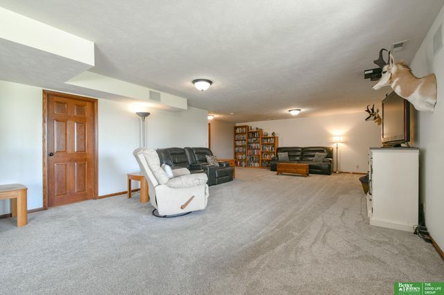20500 SW Hollow Court, Martell, NE 68404