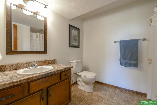 20500 SW Hollow Court, Martell, NE 68404