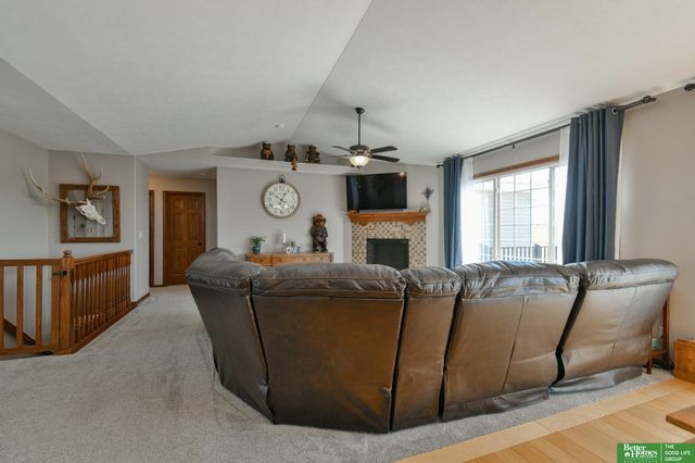 20500 SW Hollow Court, Martell, NE 68404