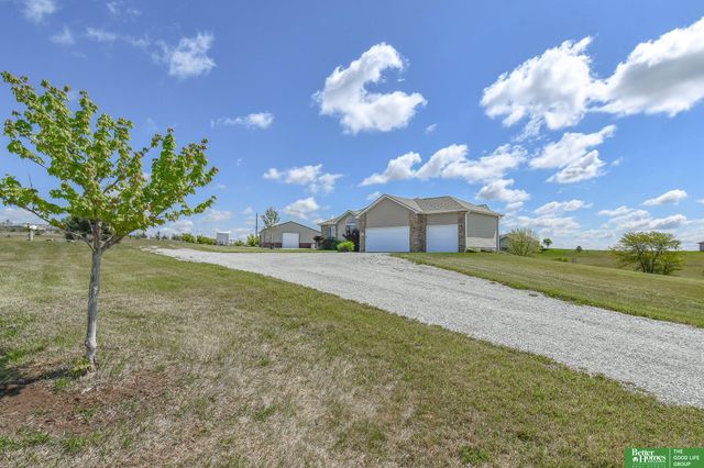 20500 SW Hollow Court, Martell, NE 68404