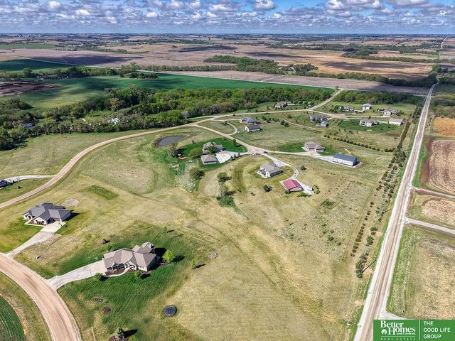 20500 SW Hollow Court, Martell, NE 68404
