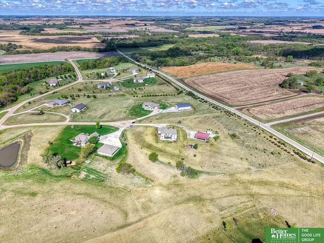 20500 SW Hollow Court, Martell, NE 68404