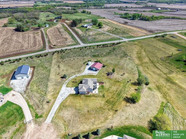 20500 SW Hollow Court, Martell, NE 68404