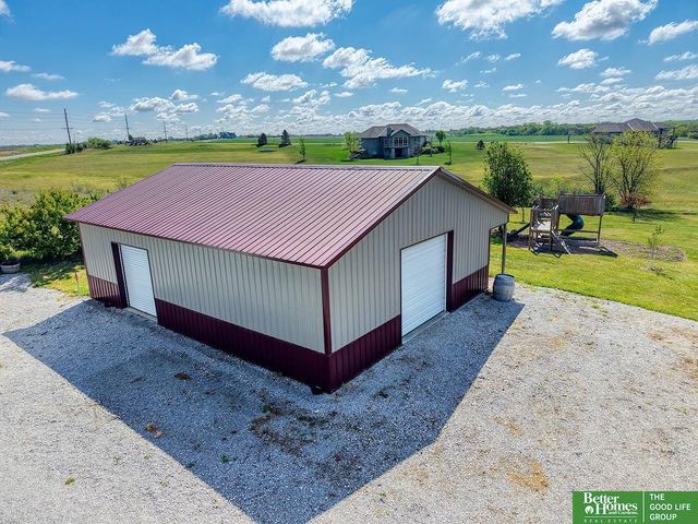 20500 SW Hollow Court, Martell, NE 68404