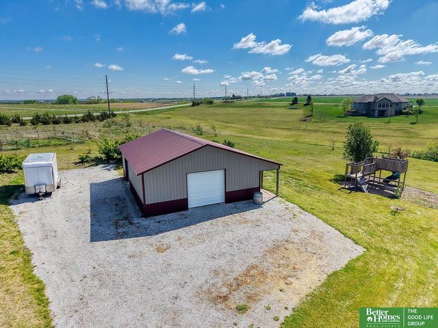 20500 SW Hollow Court, Martell, NE 68404