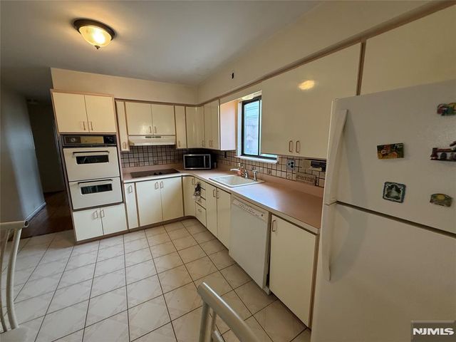 89 Bergen Avenue, Kearny, NJ 07032