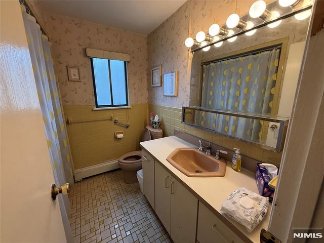 89 Bergen Avenue, Kearny, NJ 07032