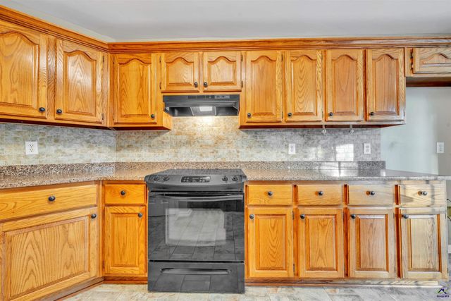 111 Raintree Drive, Warner Robins, GA 31088