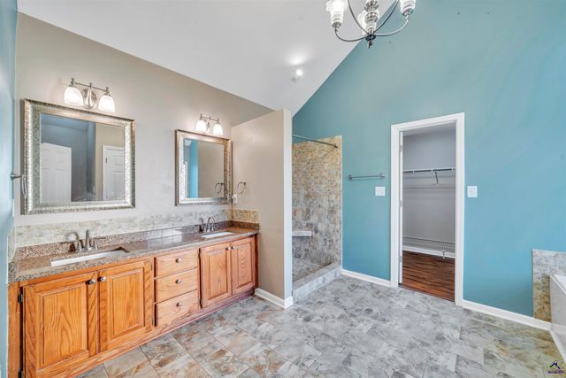 111 Raintree Drive, Warner Robins, GA 31088