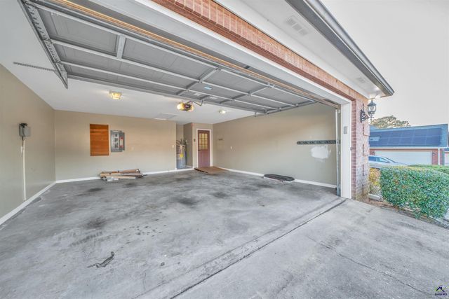 111 Raintree Drive, Warner Robins, GA 31088