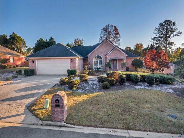 111 Raintree Drive, Warner Robins, GA 31088