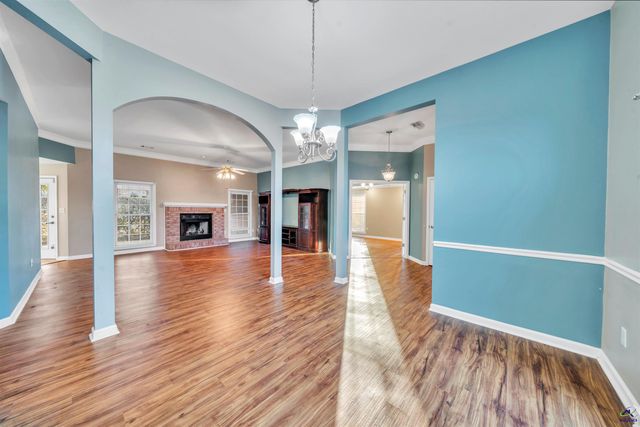 111 Raintree Drive, Warner Robins, GA 31088