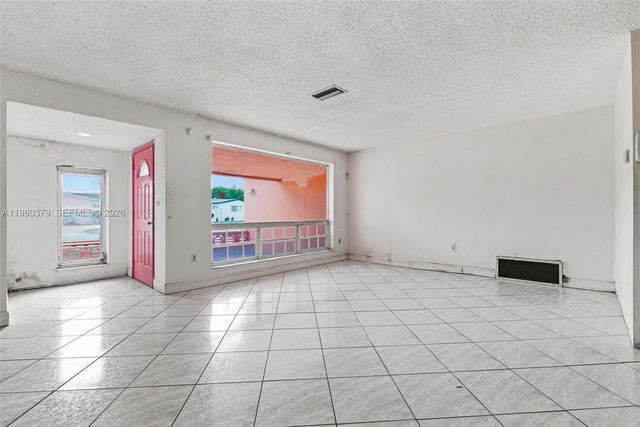 7749 Fairway Blvd, Miramar, FL 33023