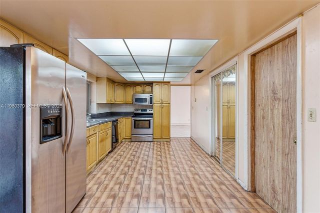 7749 Fairway Blvd, Miramar, FL 33023