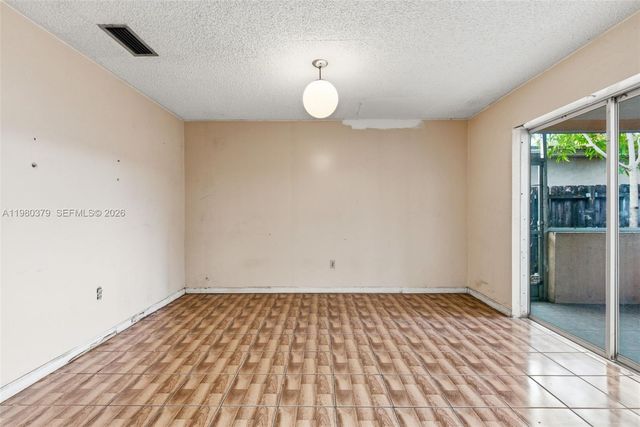 7749 Fairway Blvd, Miramar, FL 33023