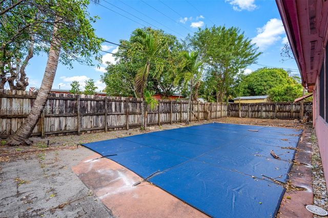 7749 Fairway Blvd, Miramar, FL 33023