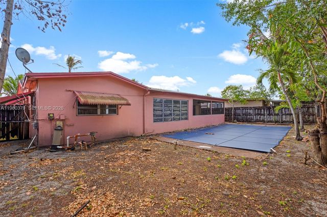 7749 Fairway Blvd, Miramar, FL 33023