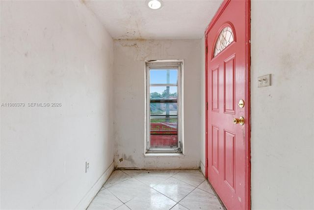 7749 Fairway Blvd, Miramar, FL 33023