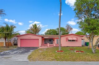 7749 Fairway Blvd, Miramar, FL 33023