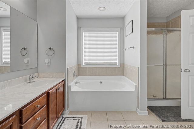 208 Lochwood Drive, Raeford, NC 28376