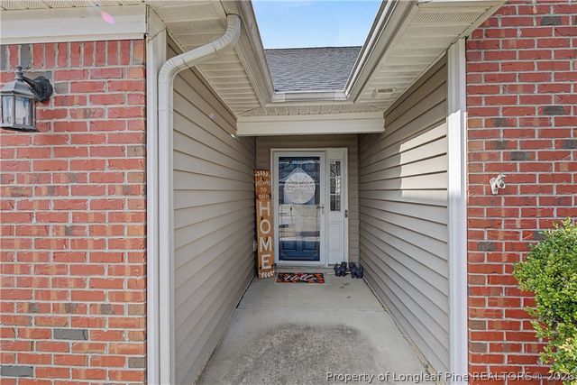 208 Lochwood Drive, Raeford, NC 28376