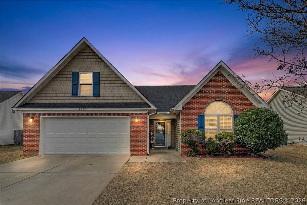 208 Lochwood Drive, Raeford, NC 28376