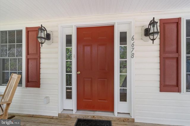 6678 TURNING RUN LN, Marshall, VA 20115