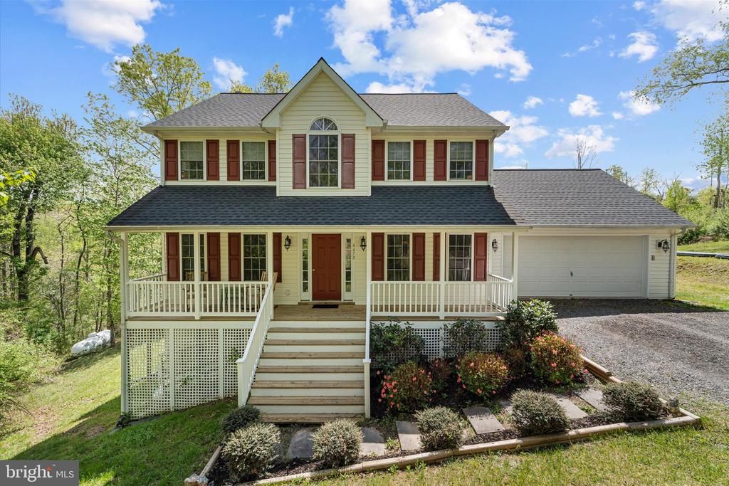 6678 TURNING RUN LN, Marshall, VA 20115