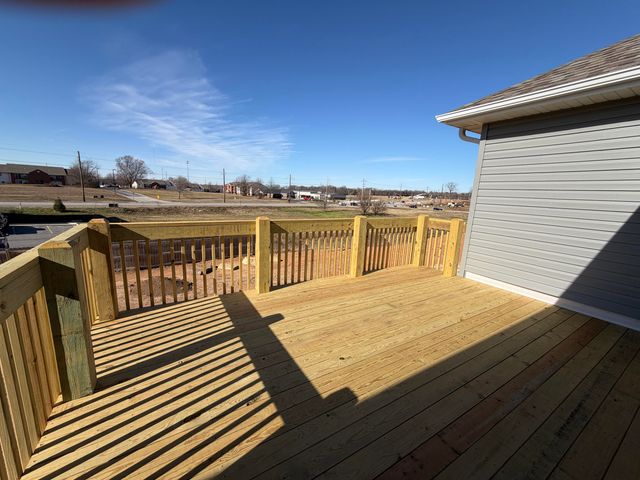 1281 N Maxine Avenue, Nixa, MO 65714