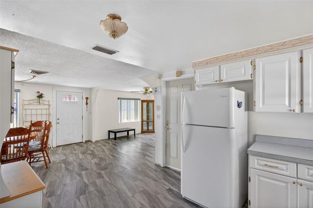 5865 92ND AVENUE N, Pinellas Park, FL 33782