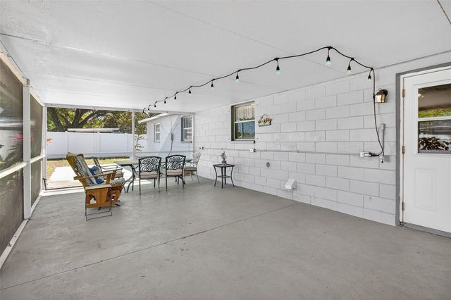 5865 92ND AVENUE N, Pinellas Park, FL 33782