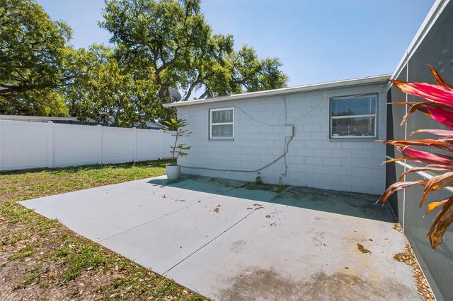 5865 92ND AVENUE N, Pinellas Park, FL 33782