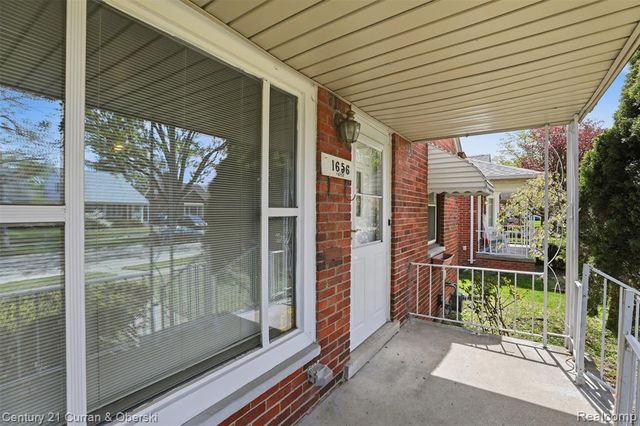 1656 N Franklin Street, Dearborn, MI 48128
