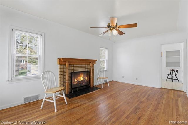 1656 N Franklin Street, Dearborn, MI 48128