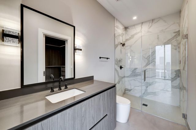 1711 Allen Parkway 2203, Houston, TX 77019