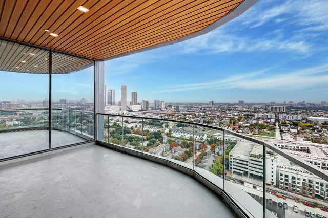 1711 Allen Parkway 2203, Houston, TX 77019