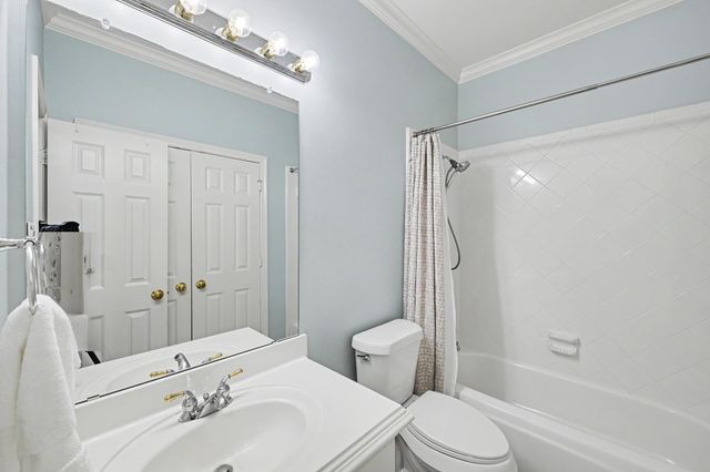 5886 Inwood Park Court, Houston, TX 77057