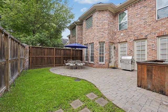 5886 Inwood Park Court, Houston, TX 77057
