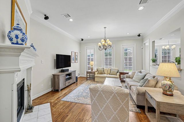 5886 Inwood Park Court, Houston, TX 77057