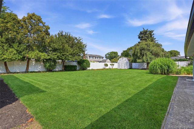 115 Bucknell Road, West Sayville, NY 11796